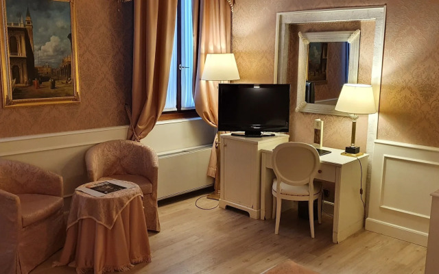 Duodo Palace Hotel