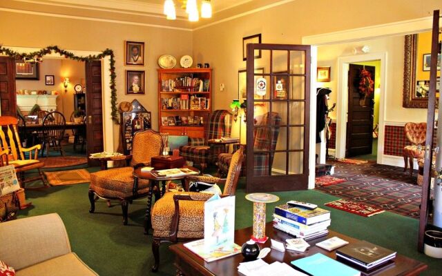 The Inn of the Patriots Bed and Breakfast Hotel