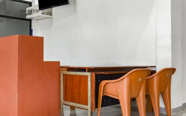 OYO 93503 Lotte Residence