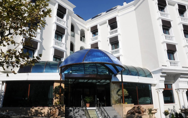 Paradise Island Hotel