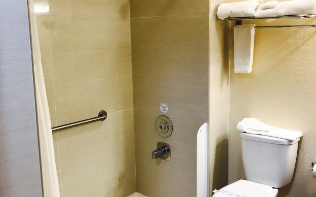 Sutton Suites Hotel