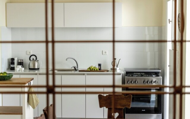 Eclectic Rabin Square Apt by Sea N' Rent