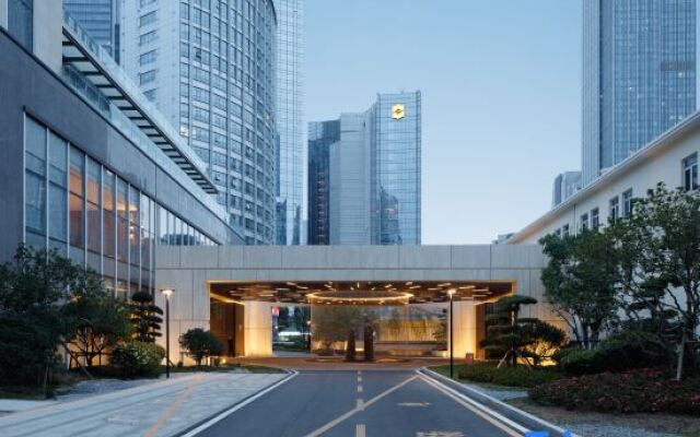Qingdao Yihai Garden Hotel (May Fourth Square)