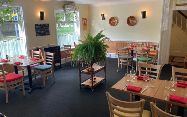 Newell Restaurant and Rooms