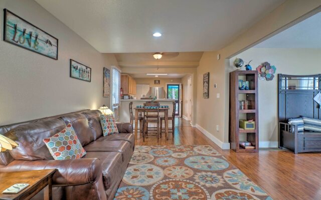 Creekside Home w/ Patio, Walk to Manitou Incline!