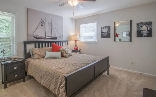 4 bedroom, Nightingale Lane