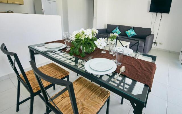 Los Corales Beach Village