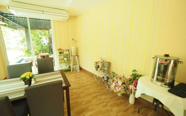 Leelawadee Srisatchanalai