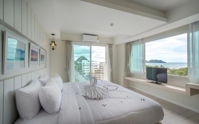 Prachuap Grand Hotel