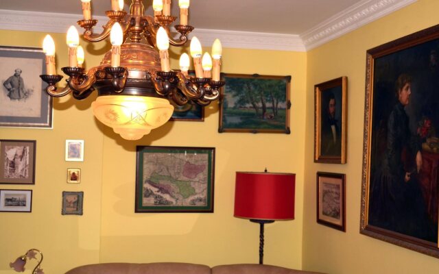 Central Market Apartments