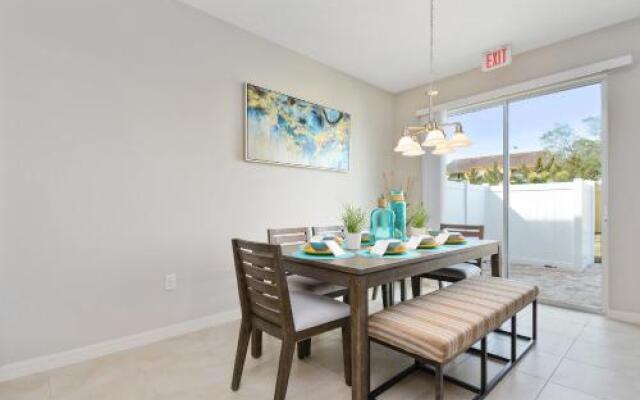 Four Bedrooms TownHome 5161