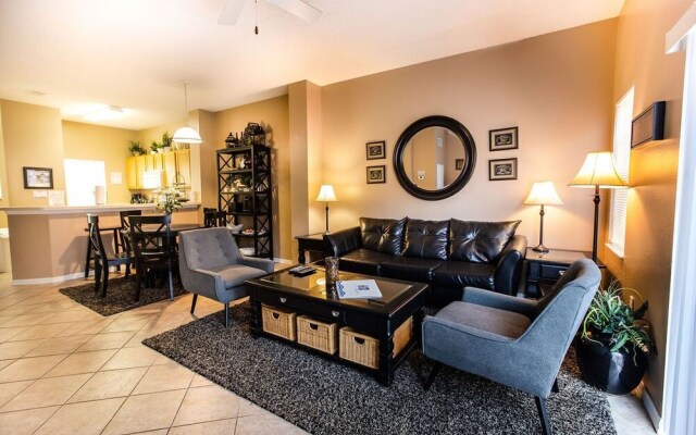 Cozy - Adorable 3 Bed 2.5 Bath Townhouse 1015