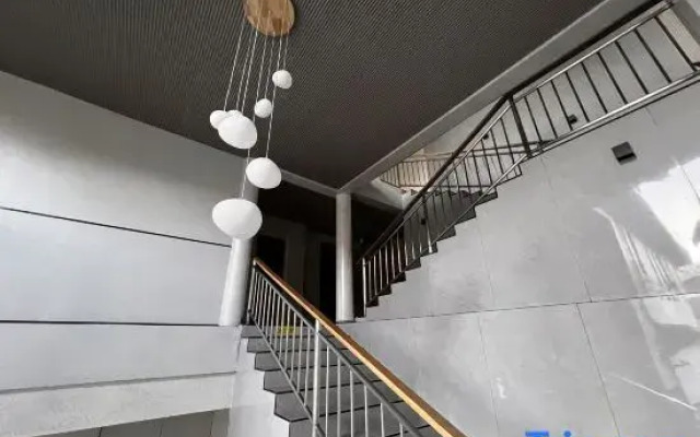 Xiaoqiao Liushui Renjia Inn