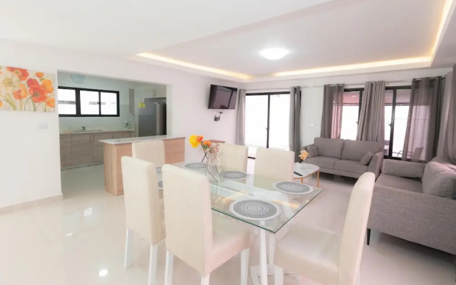 Private Pool Villa Golf & Beach