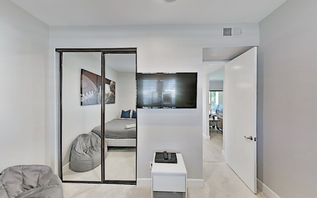 Newly Renovated 2020! 3 Bedroom Condo