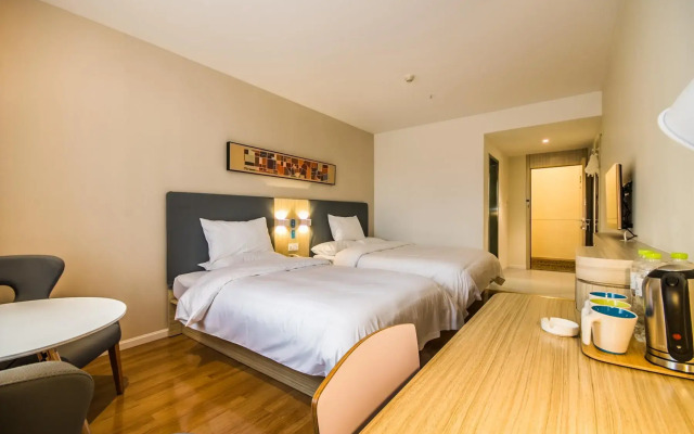 VALATOMS Van Latu Tangchi Hotel (Emei High-speed Railway Station Crystal Plaza)