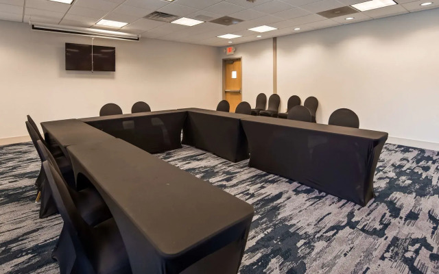 The Hub Middletown Red Bank, BW Signature Collection