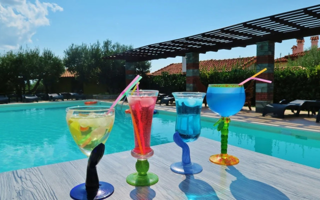 Sunday Summer Resort