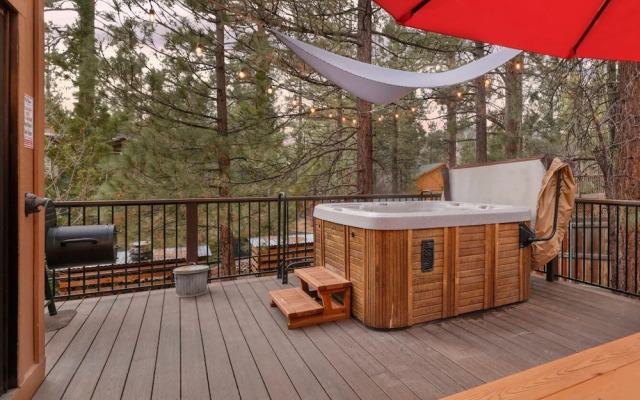 Inn Between Pines#1411