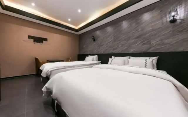 Cheongju Rubino Hotel