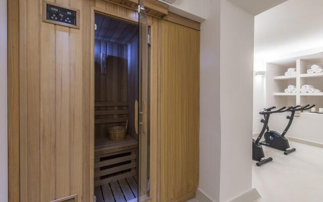 Gallery Suites & Residences, Piraeus