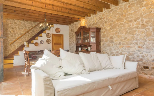 Son Paparra in Inca With 2 Bedrooms and 2 Bathrooms