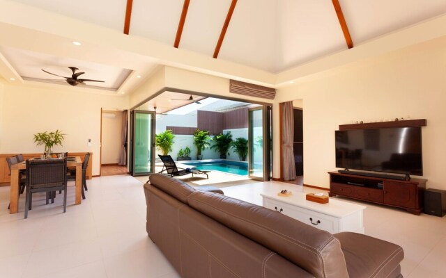 Tropical Bliss at Boutique Villa Sequoia