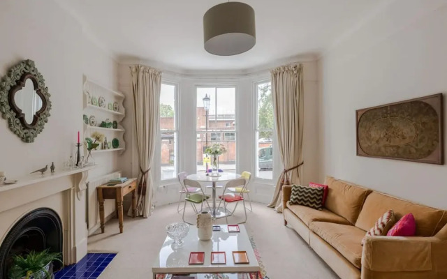 Traditional 2 Bed Apartment Notting Hill