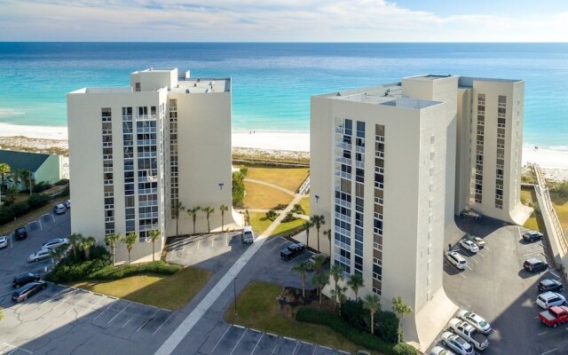 Shoreline Towers 1063 2 Bedroom Condo by RedAwning