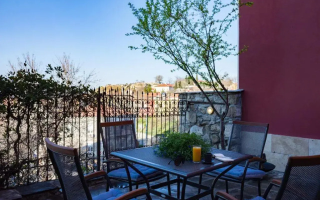 25 Saborna Str