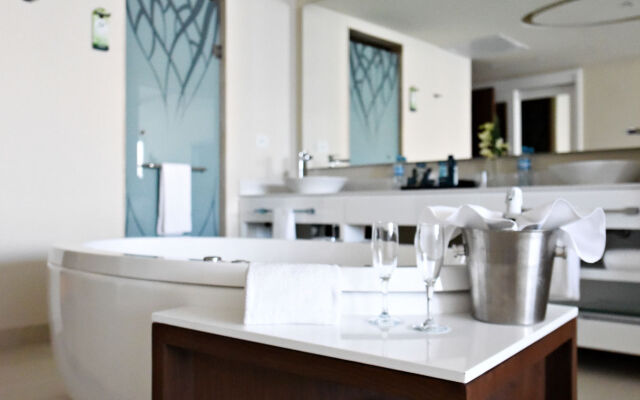Hideaway at Royalton Riviera Cancun, An Autograph Collection All Inclusive Resort - Adults Only