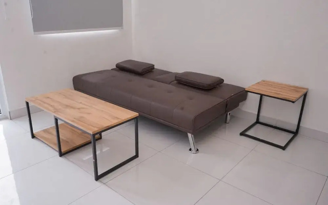 Comfort Studio Loft Apartment At Kingland Avenue