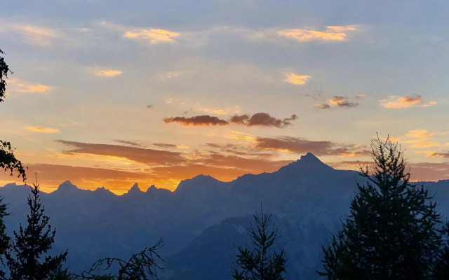 Tschoueilles 5 MOUNTAIN & QUIET chalet 10 pers