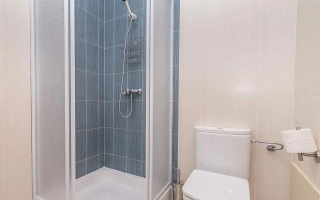 Santa Maria Apartment at Porto de Mos beach