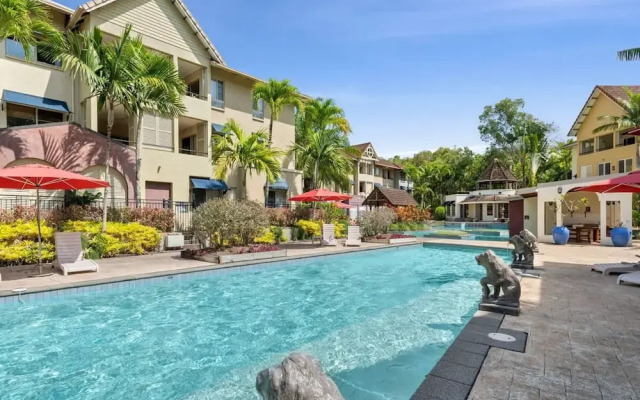 Reef Apartment Cairns - 4 Pools Resort BBQ