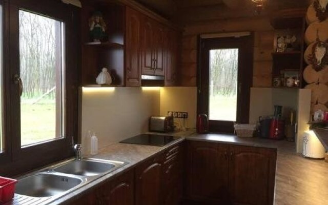 Holden Log House Gyarmat