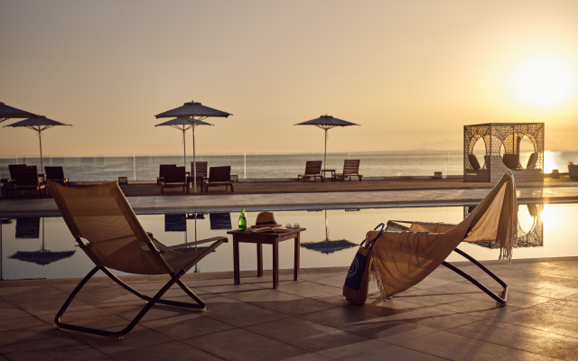 Cavo Orient Beach Hotel
