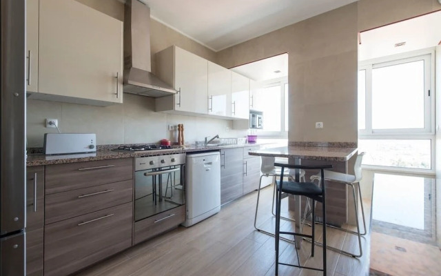 A View to the River Tejo - IBG HOME