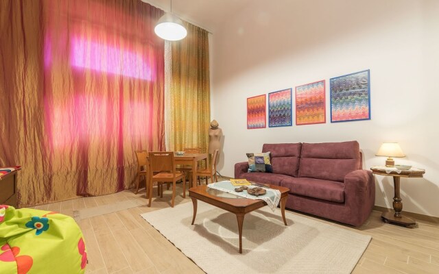 Monti Artistic Flat