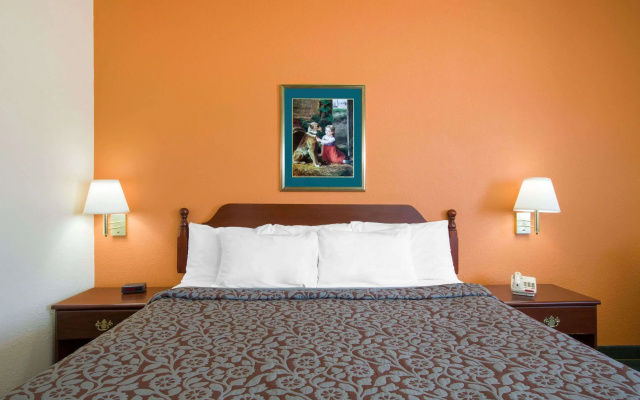 Days Inn by Wyndham Butler
