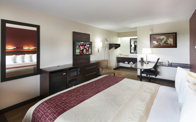 Red Roof Inn PLUS+ Philadelphia Airport