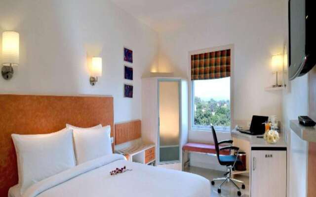 Kalyan Grand - a business hotel