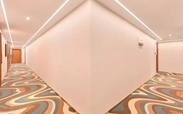 James Joyce Coffetel (Beijing Haidianhuangzhuang Zhongguancun  Metro Station)