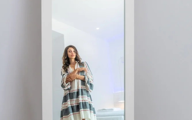 White Rock Milos Suites