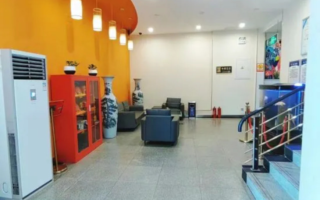 Minzu Building Express Hotel (Zhengzhou Zijing Shandong Street Subway Station)