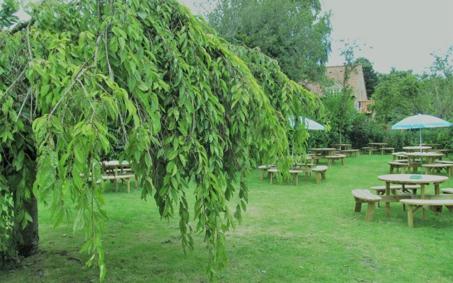 The Three Horseshoes Warham
