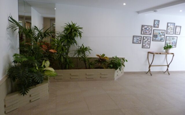 Tahiti Nerja Bluewater