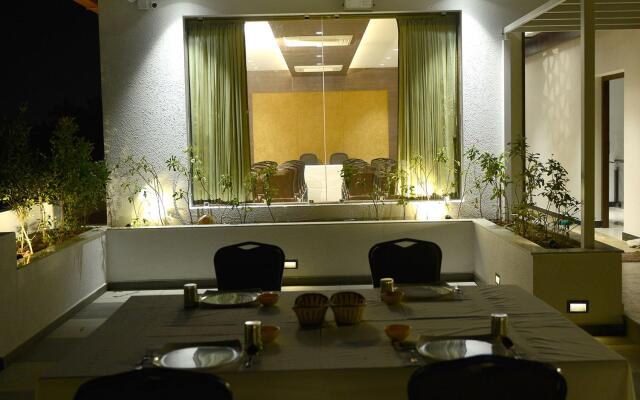 Vignesh Residency