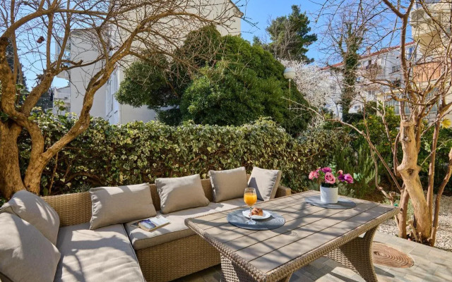 Tranquility gardens suite