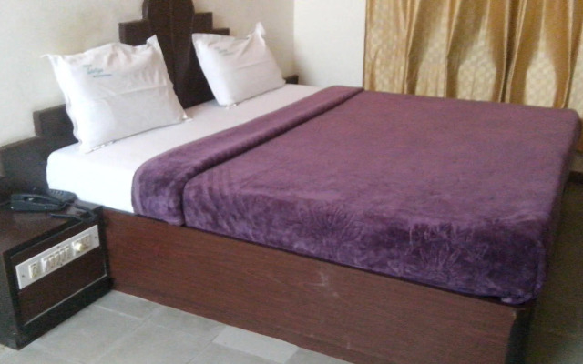 Hotel Luciya International